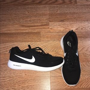 Nike Black and White Sneakers